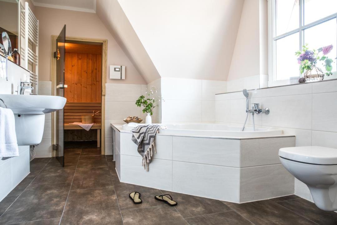 Haus Rose, Luxus-Ferienhaus In Fuhlendorf Fur 4 Personen المظهر الخارجي الصورة