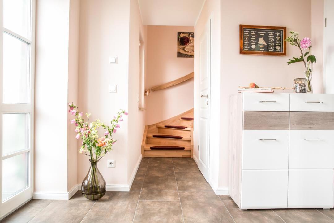 Haus Rose, Luxus-Ferienhaus In Fuhlendorf Fur 4 Personen المظهر الخارجي الصورة